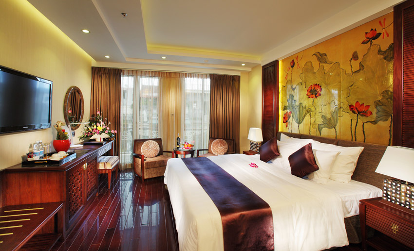 A luxury room at the heart of Hanoi Old Quarter