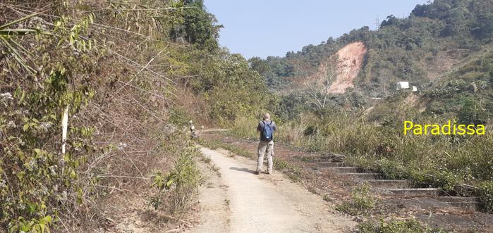 Trekking and hiking tour of the battlefield of Dien Bien Phu